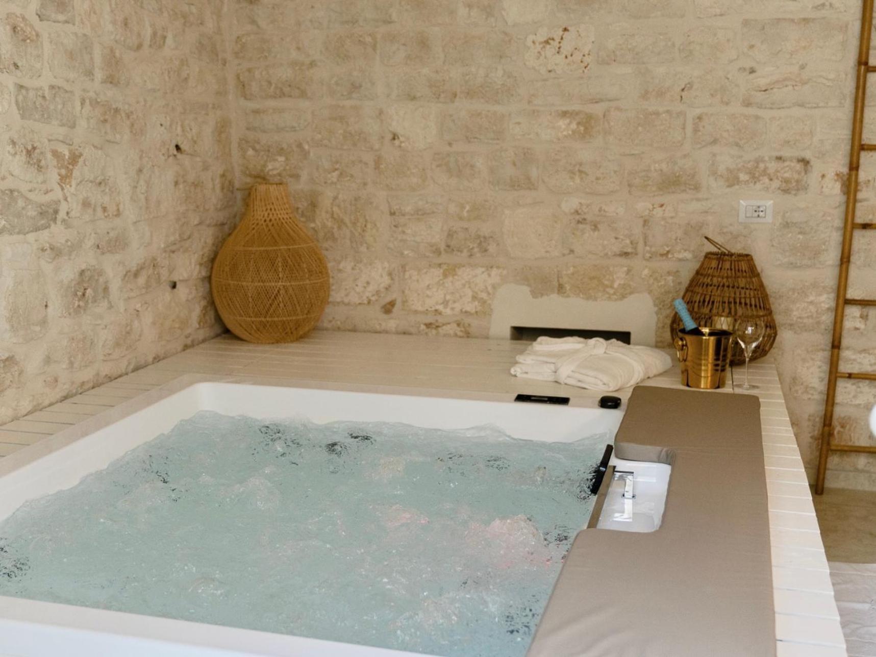 Aurluna Luxury Suites Bari Exterior foto