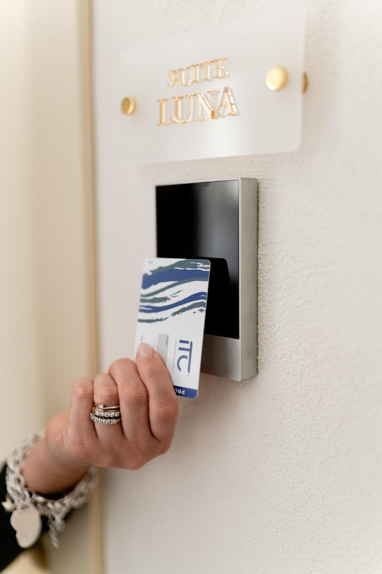 Aurluna Luxury Suites Bari Exterior foto